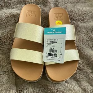 Womens Reel Sandals Size 7 Brand New with tags